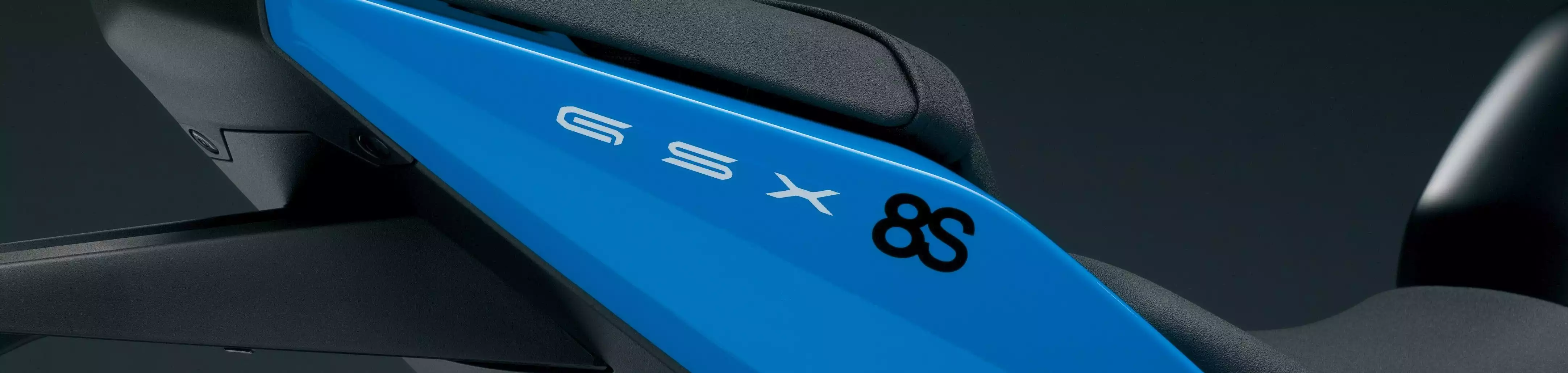 GSX8S Zubehör für dein Street Bike — Suzuki Motorrad