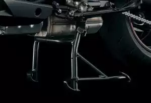 Stabile schwarze Hauptständer-Konstruktion für Suzuki GSX-S1000GX Travel Edition zum sicheren Abstellen.