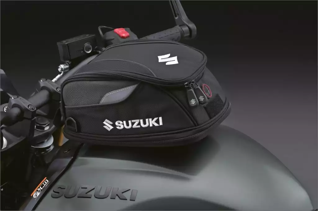 Kleiner, praktischer Tankrucksack für Suzuki GSX-8 Modelle, ideal für kurze Fahrten.