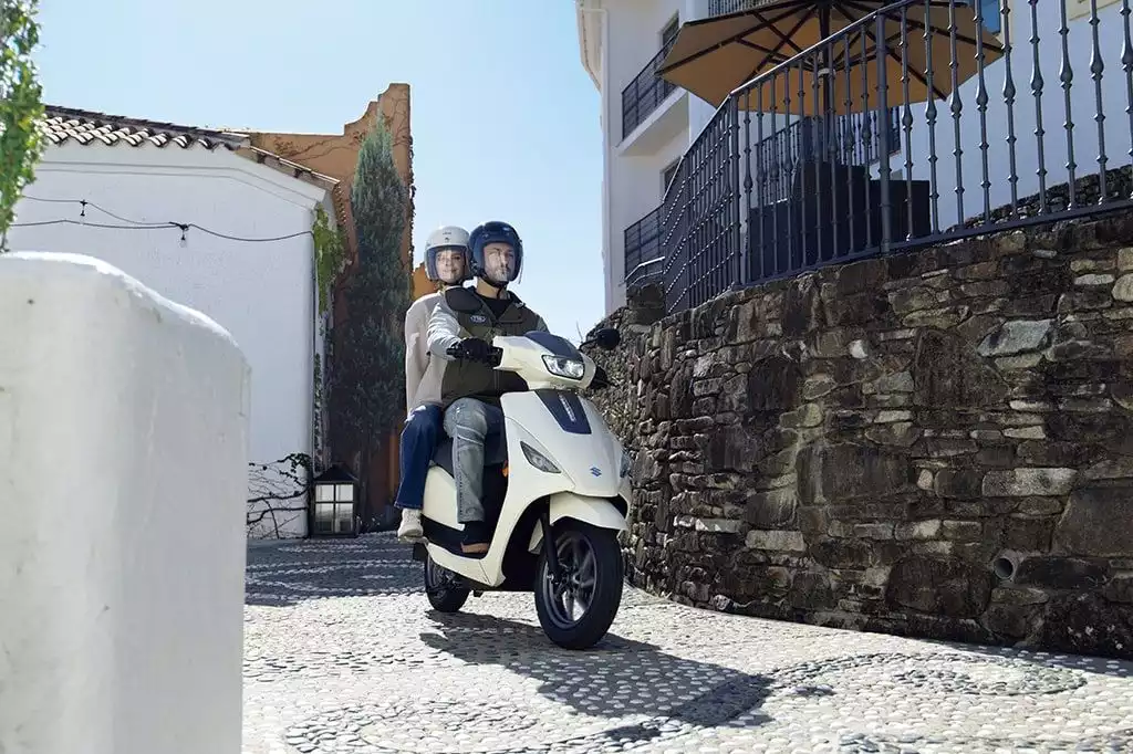 „e-Address“ – Spot On! Ganz easy, voll elektrisch