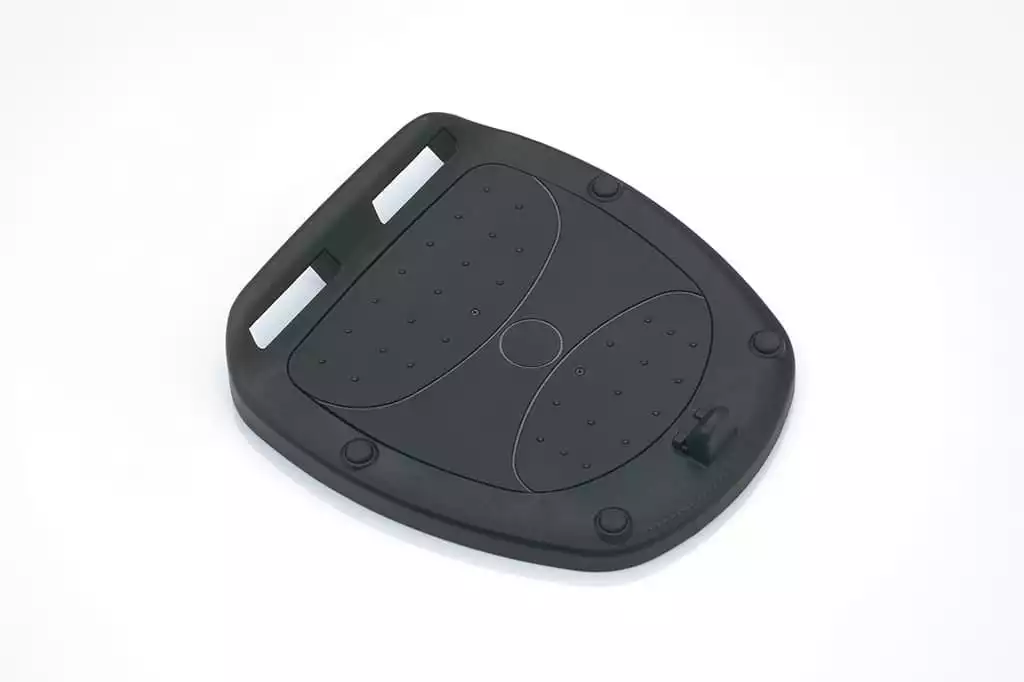 Top-Case Adapterplatte für Suzuki e-Address, ermöglicht die sichere Montage von Topcases für zusätzlichen Stauraum.